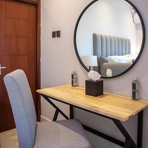 Superior One-Bedroom Apartment